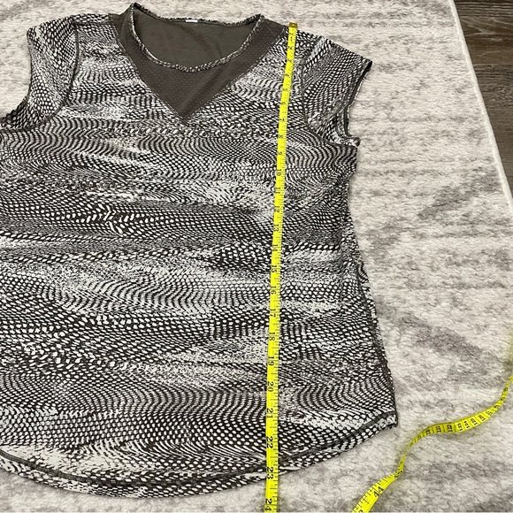 Lululemon For The Run Shirt - Picture 11 of 13